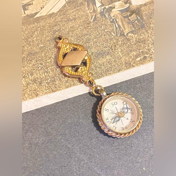 Vintage Gold Filled Floral Adorned Compass and Filagree Link Pendant Fob Charm - Picture 6 of 11
